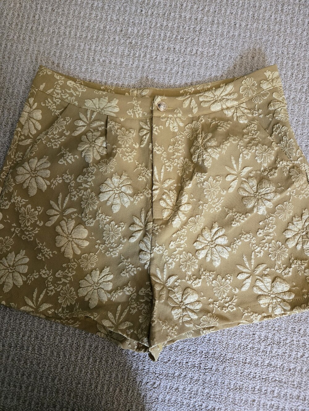 Women's Floral Jacquard High-Rise Shorts in Gold
